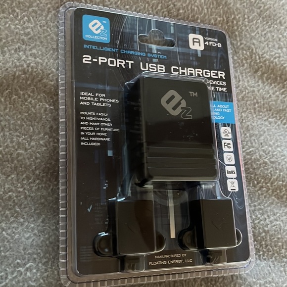2-Port USB Charger - Picture 2 of 3